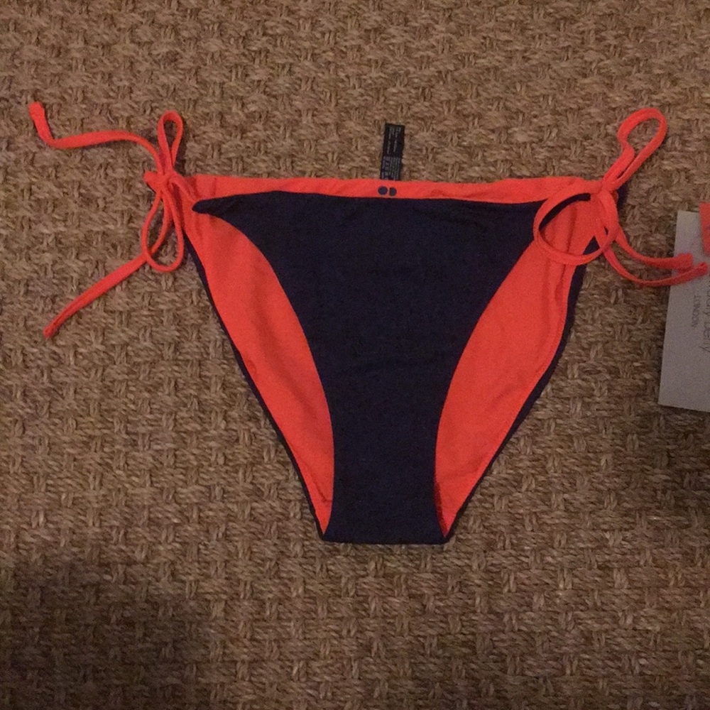 REVERSIBLE NEW Sweaty Betty bikini bottoms